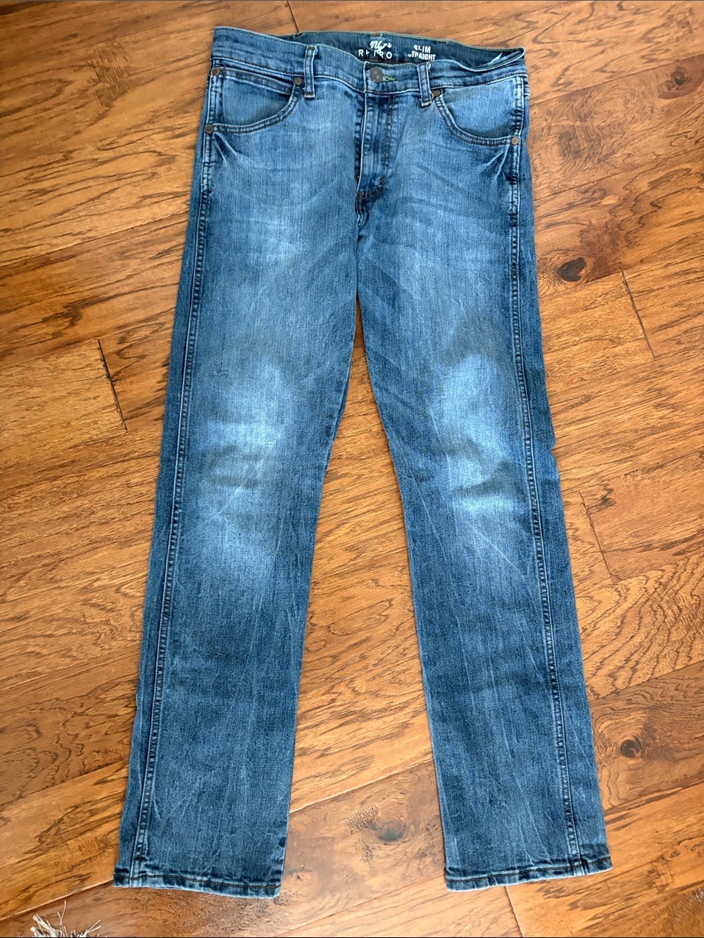 Men's Straight-Leg Jeans in Medium Blue Wash